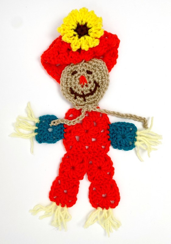 Vintage Handmade Crocheted Granny Square Fall Happy Scarecrow Craft Decor 13”