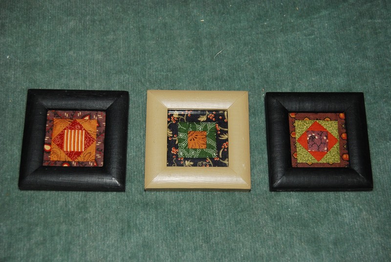 Set of 3 Framed Miniature 1-1/2″ Quilt Squares Signed By Leslie Muir Volpe