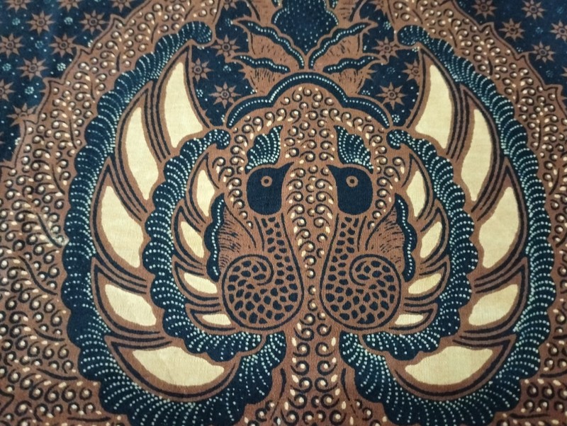 ANTIQUE VINTAGE STAMP BATIK FABRIC BLACK AND BROWN COLOR BIRD THEME AB013